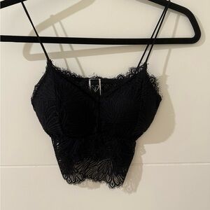 Black Windsor lace cropped tank top